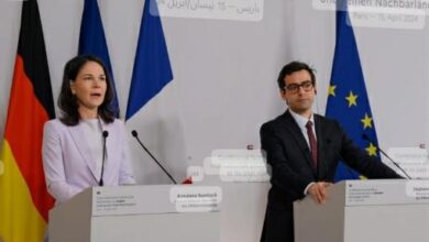 وزير الخارجية الفرنسي ستيفان سيغرونيه، ووزيرة الخارجية الألمانية أنالينا بيربوك